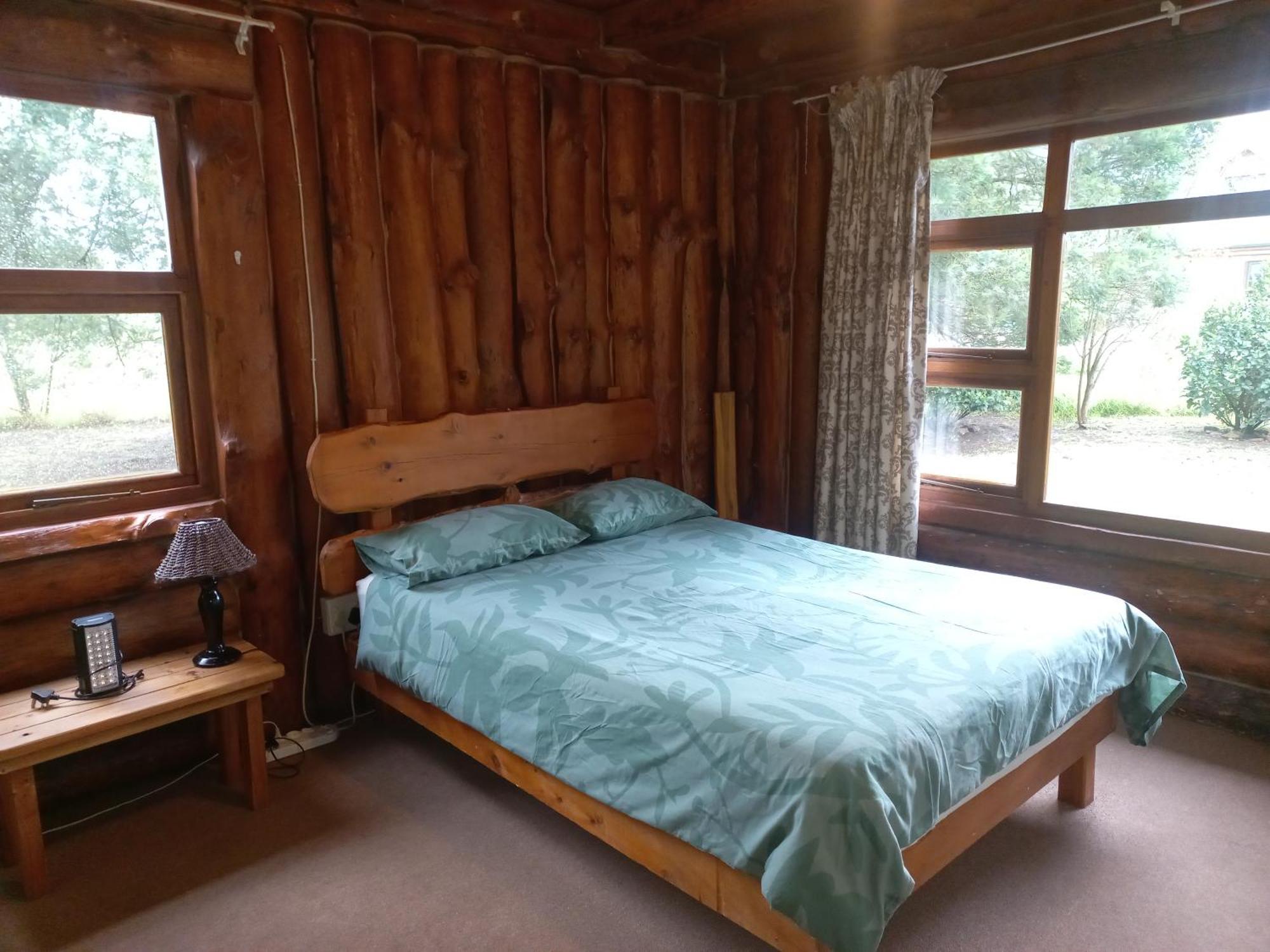 A Log Home At Buffalo Creek Swellendam Extérieur photo