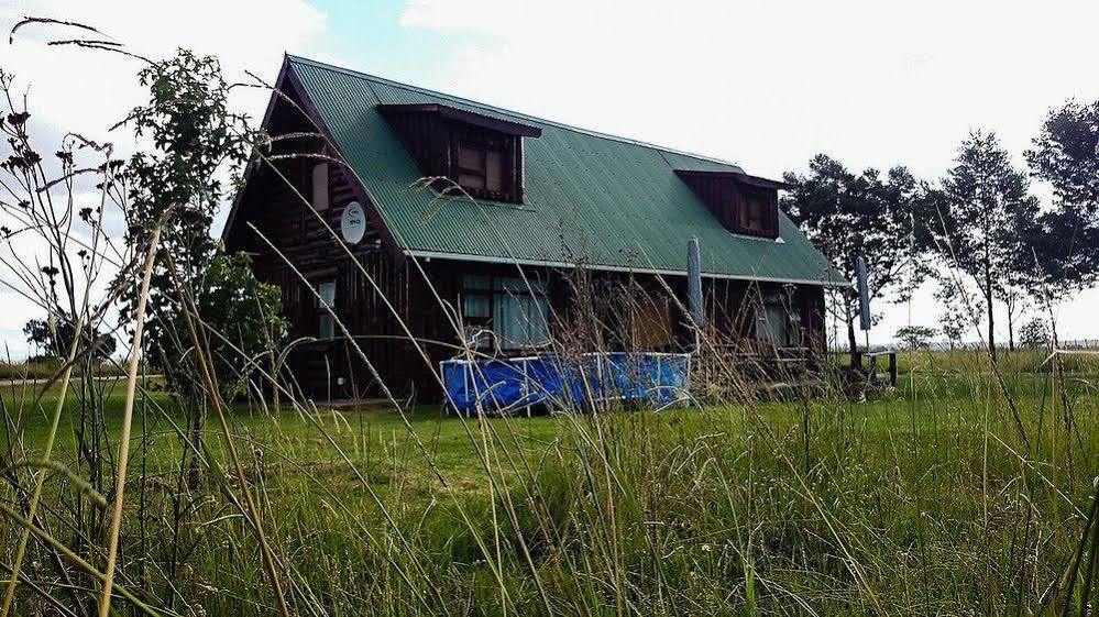 A Log Home At Buffalo Creek Swellendam Extérieur photo
