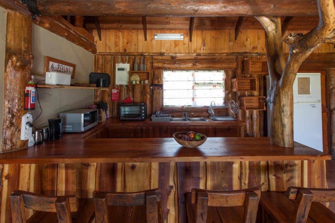 A Log Home At Buffalo Creek Swellendam Extérieur photo